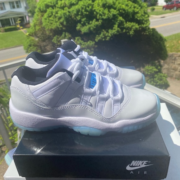 Jordan 11 low legend blue - Picture 2 of 5